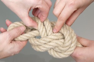 noeud à défaire à plusieurs